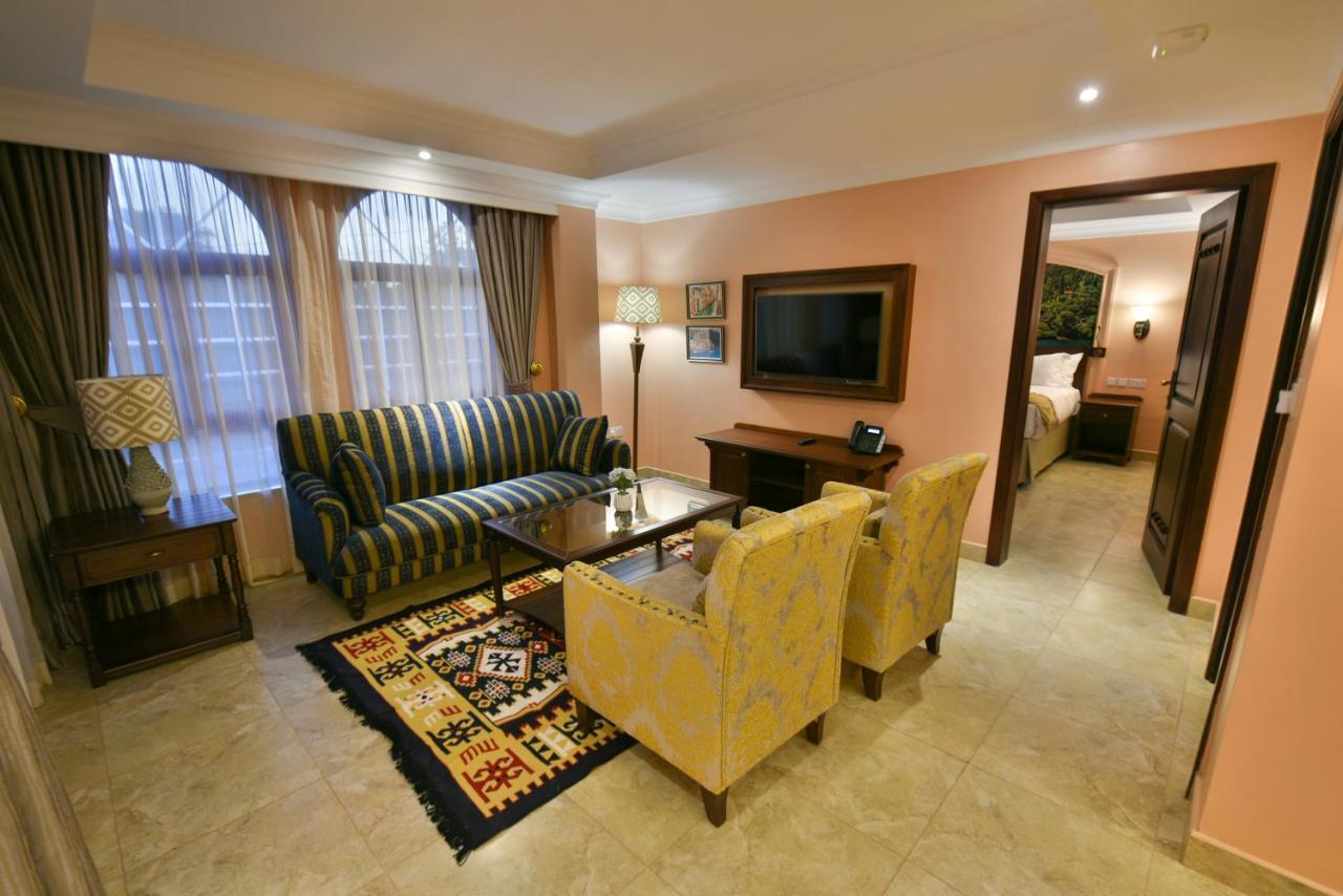 Casa Solada Hotel Kampala Exterior foto